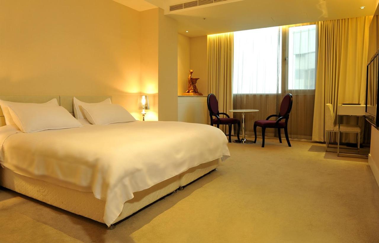 Asia Emperor Hotel Tainan Luaran gambar