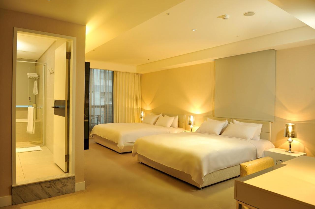 Asia Emperor Hotel Tainan Luaran gambar