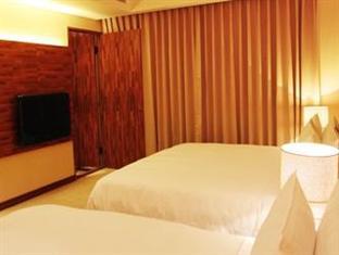 Asia Emperor Hotel Tainan Luaran gambar
